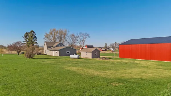$400,000 | 1598 30th Avenue, Hammond, WI 54015