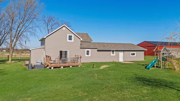 $400,000 | 1598 30th Avenue, Hammond, WI 54015