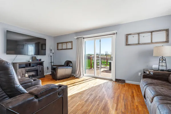 $400,000 | 1598 30th Avenue, Hammond, WI 54015