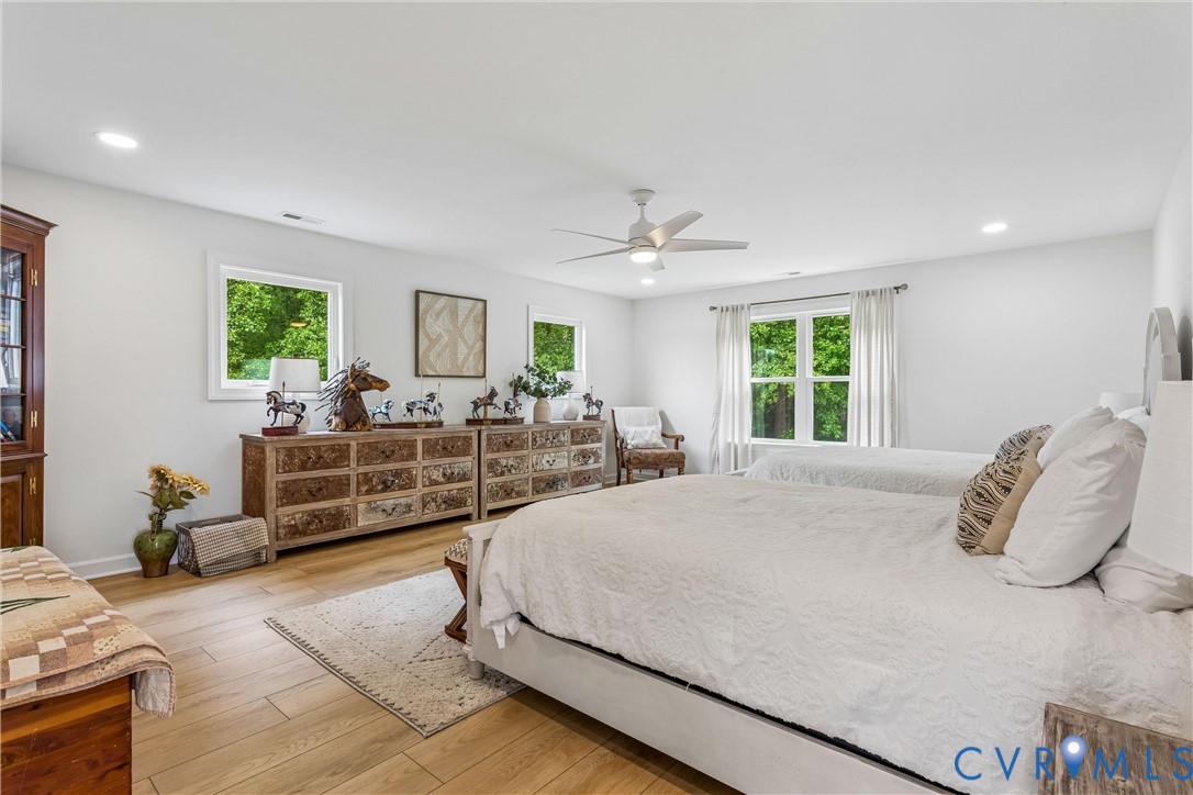 2016 Forge Road Toano, VA 23168 - Photo 69 of 99 Spacious room featuring light wood-finish flooring