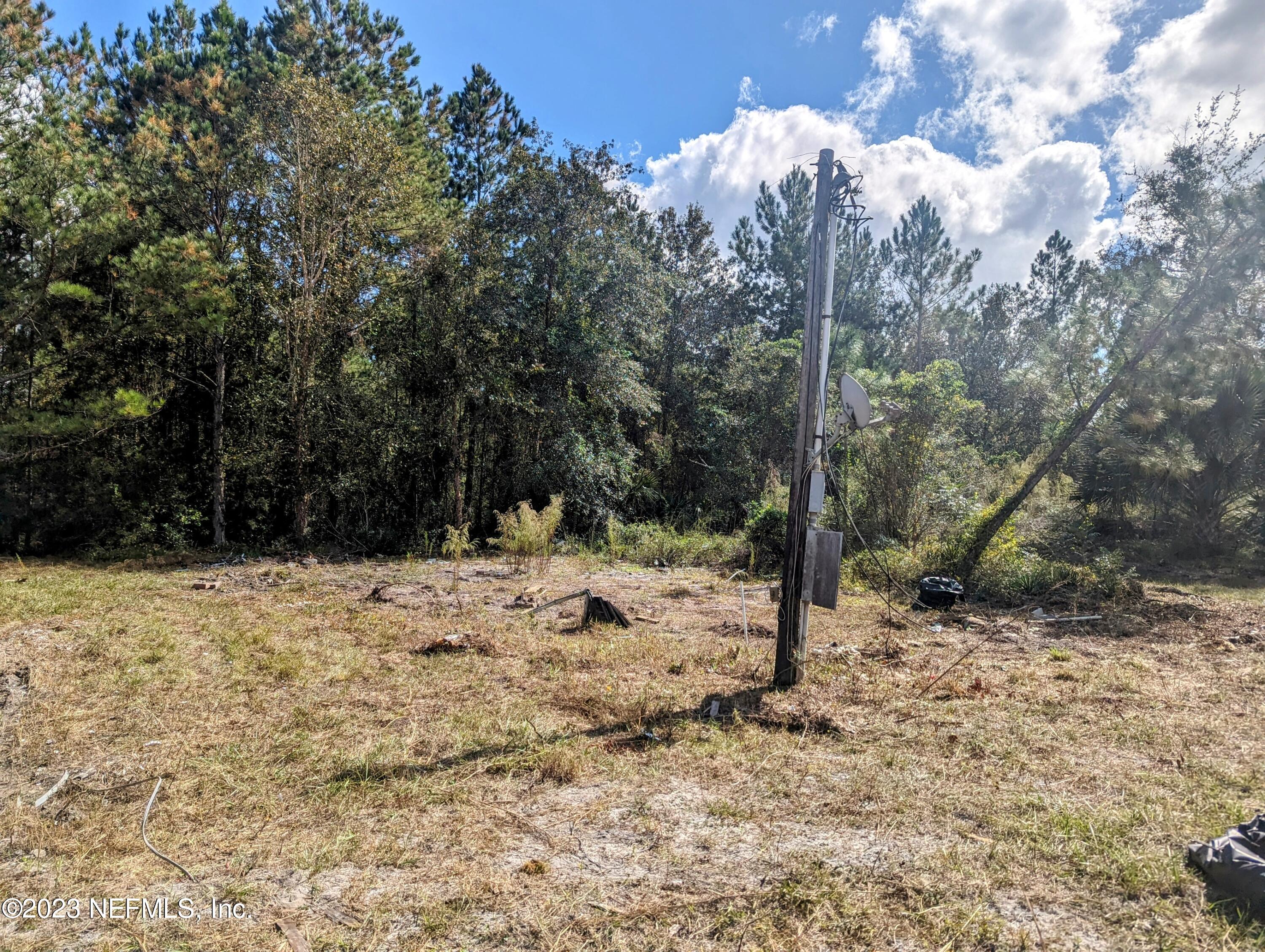 4499 Bondarenko Road Keystone Heights, FL 32656 - Photo 12 of 21 Power pole