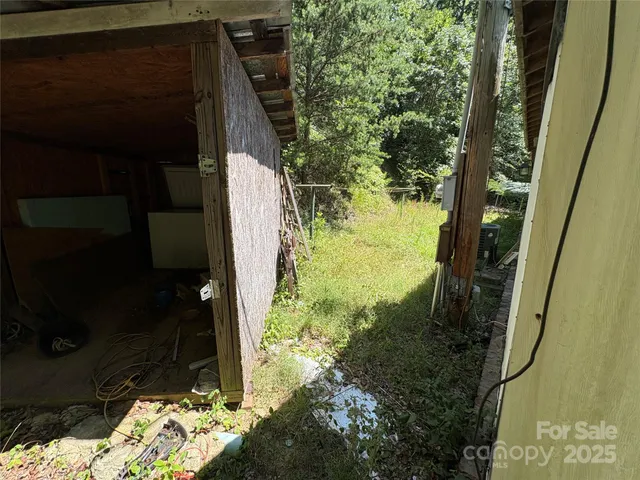 a view of a small yard