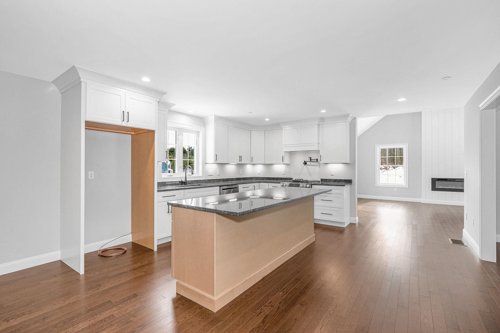 9 Cornstalk Lane Pelham, NH 03076 - Photo 7 of 43