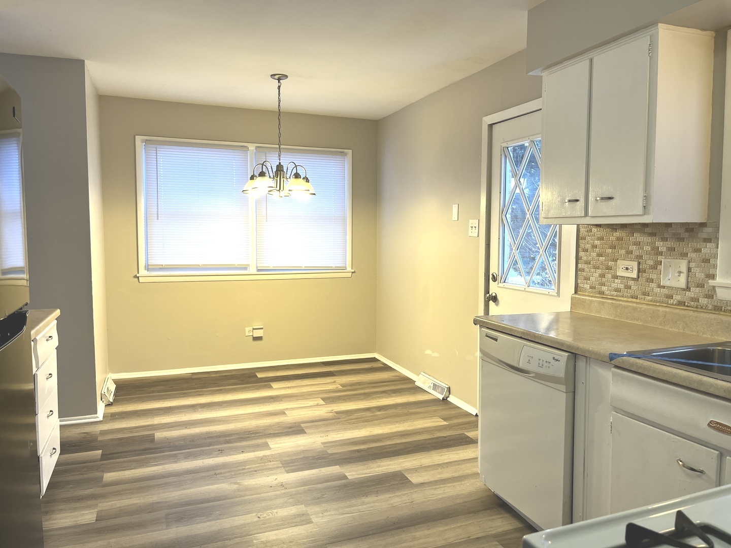 15112 Ridgeway Avenue Midlothian, IL 60445 - Photo 5 of 18