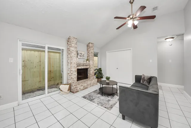 $1,700 | 20627 Burwood Circle, Katy, TX 77449