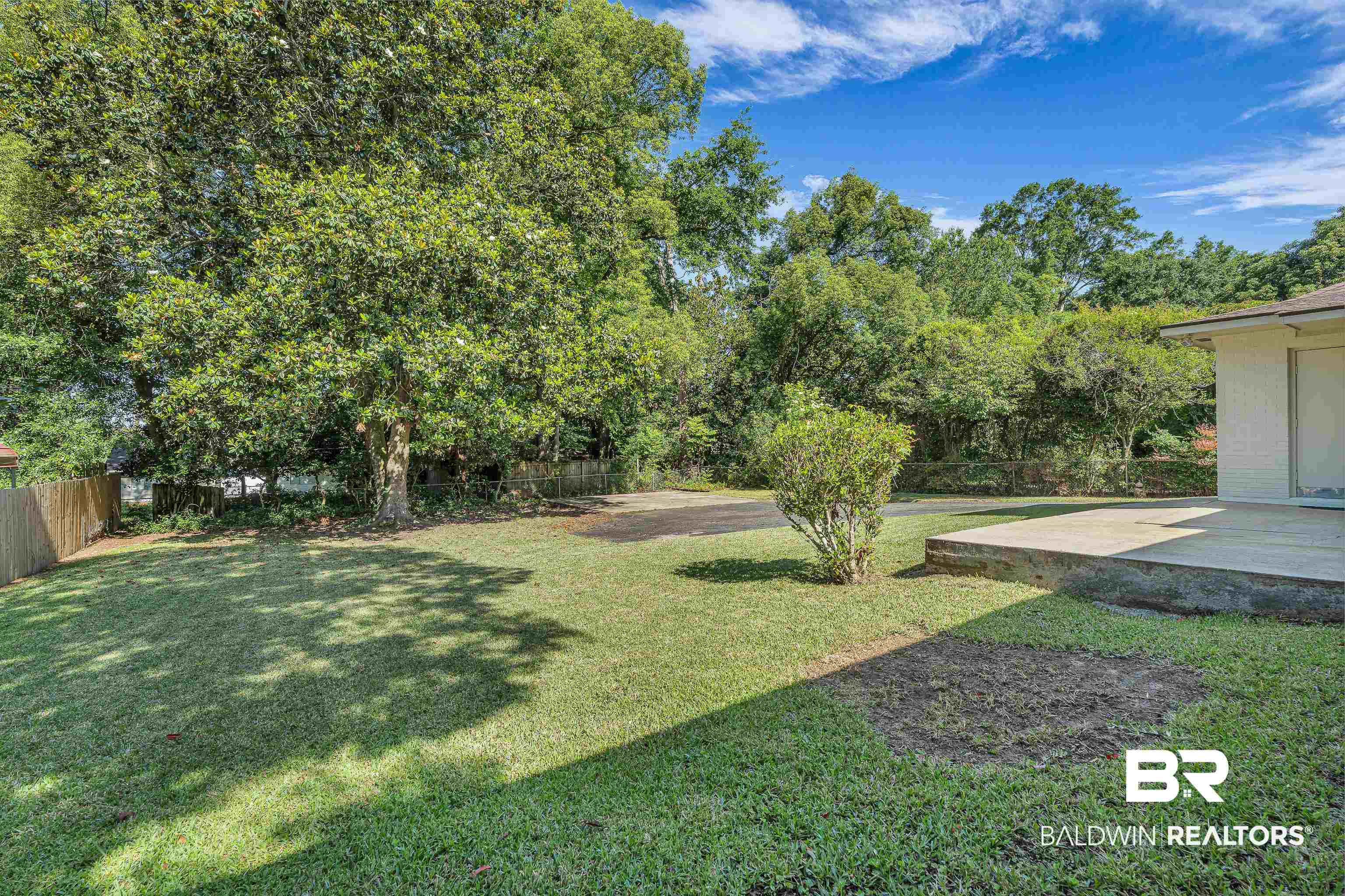 566 Stuart Street Daphne, AL 36526 - Photo 4 of 34
