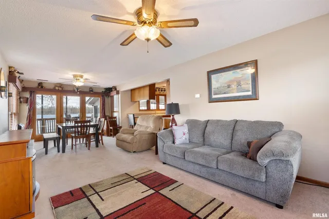 $129,900 | 4523 South Concord Street, Davenport, IA 52802