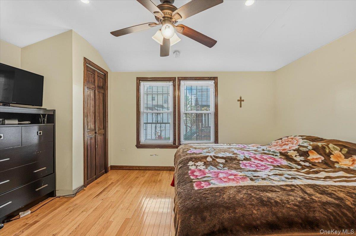 221-73 91st Road Queens, NY 11428 - Photo 11 of 33