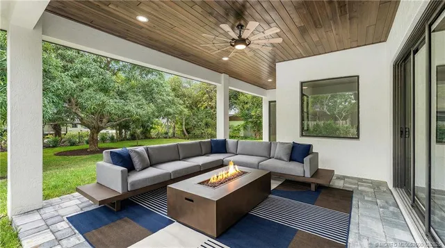 $1,195,000 | 513 Southwest South Carolina Drive, Stuart, FL 34994