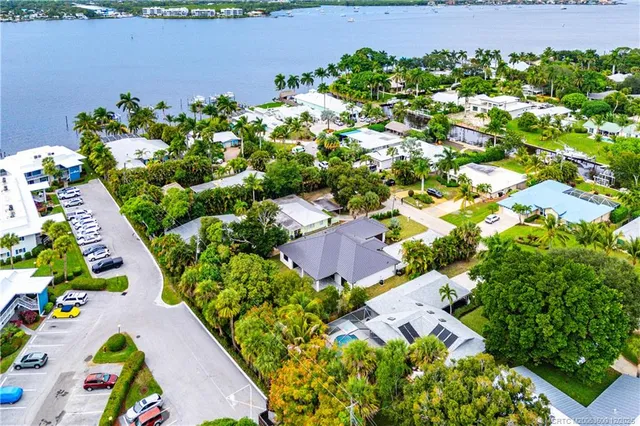 $1,195,000 | 513 Southwest South Carolina Drive, Stuart, FL 34994