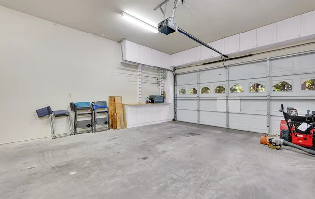 a view of a garage room