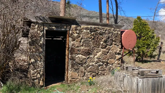 $267,000 | 18598 Highway 89, Hat Creek, CA 96040