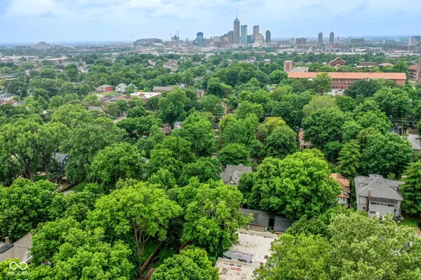 $925 | 590 Woodruff Pl E Drive, Unit 12, Indianapolis, IN 46201