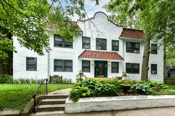 $925 | 590 Woodruff Pl E Drive, Unit 12, Indianapolis, IN 46201