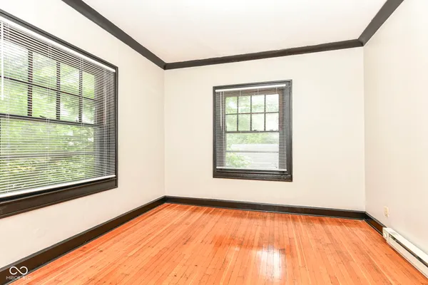 $925 | 590 Woodruff Pl E Drive, Unit 12, Indianapolis, IN 46201