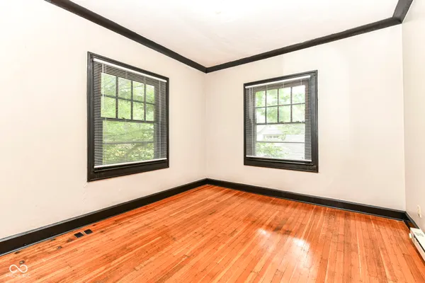 $925 | 590 Woodruff Pl E Drive, Unit 12, Indianapolis, IN 46201