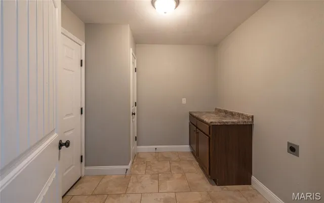 $325,000 | 105 Iron Court, St. Robert, MO 65584