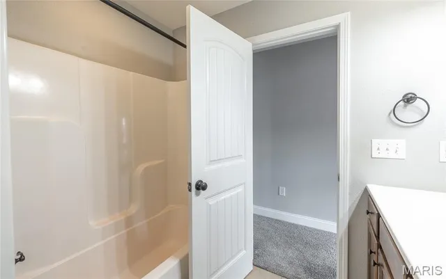 $325,000 | 105 Iron Court, St. Robert, MO 65584