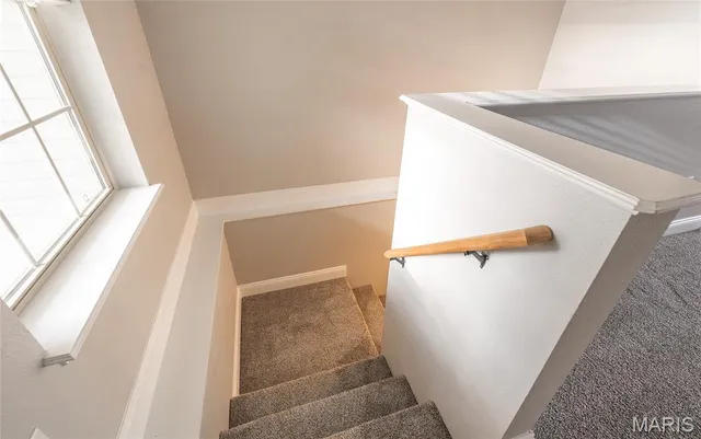 $325,000 | 105 Iron Court, St. Robert, MO 65584