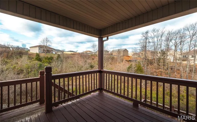 $325,000 | 105 Iron Court, St. Robert, MO 65584