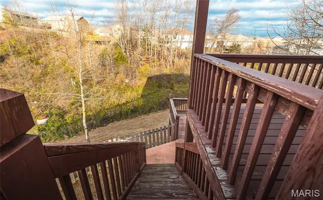 $325,000 | 105 Iron Court, St. Robert, MO 65584