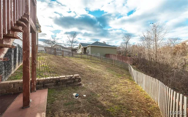 $325,000 | 105 Iron Court, St. Robert, MO 65584