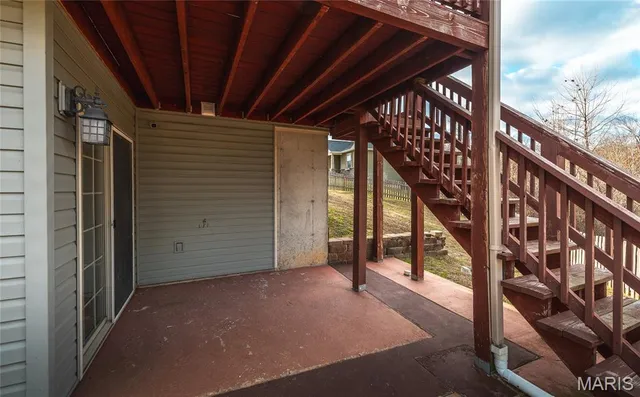 $325,000 | 105 Iron Court, St. Robert, MO 65584