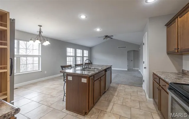 $325,000 | 105 Iron Court, St. Robert, MO 65584