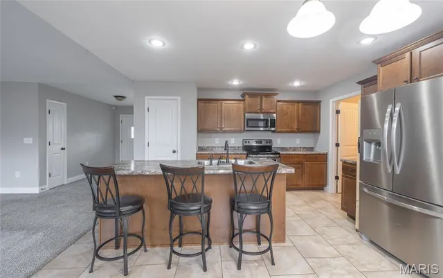 $325,000 | 105 Iron Court, St. Robert, MO 65584