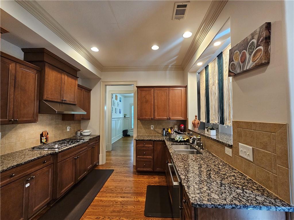 10924 Waters Road Alpharetta, GA 30022 - Photo 10 of 44 Gallery Image 10