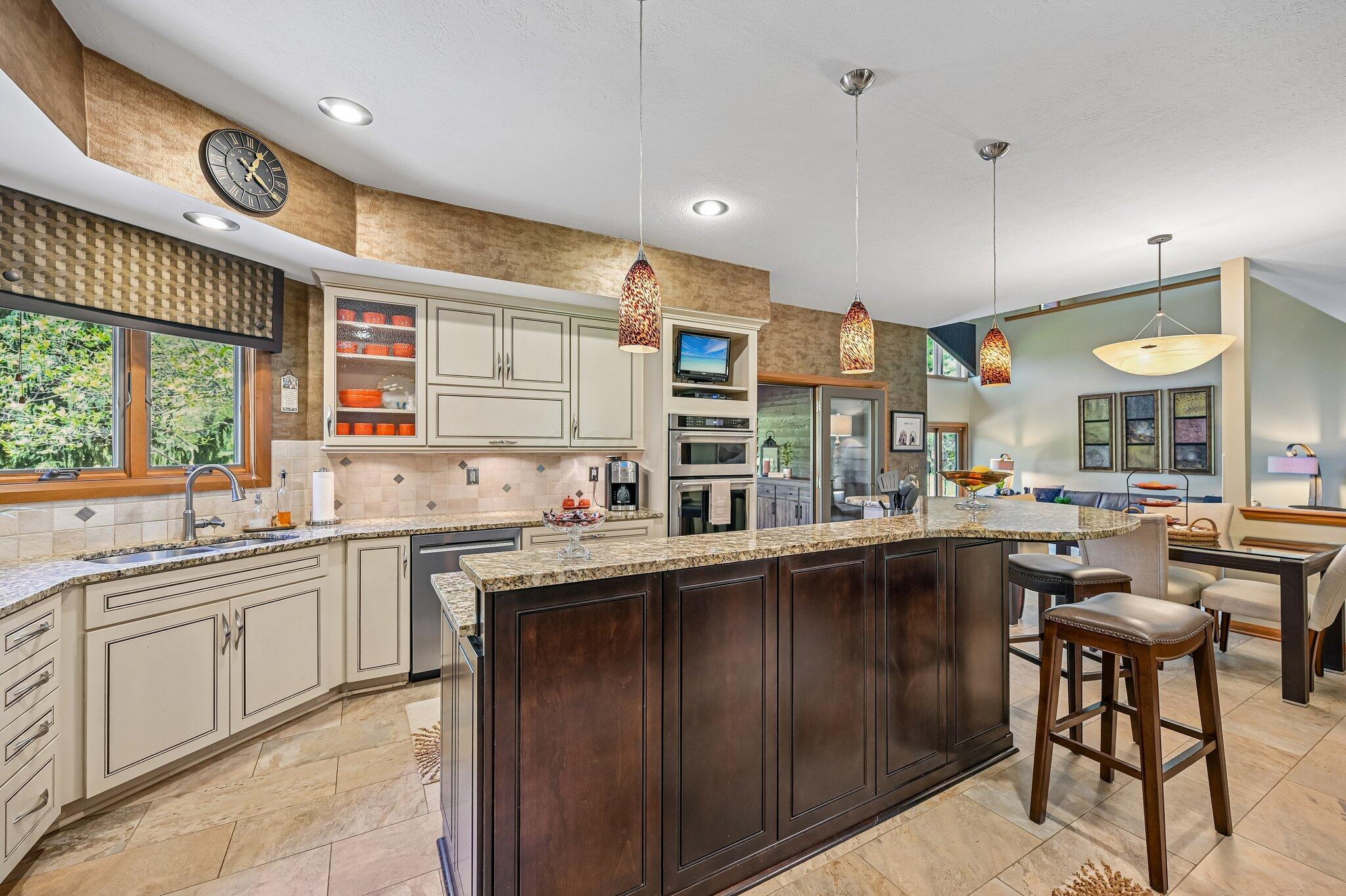 8310 Dublin Road Delaware, OH 43015 - Photo 7 of 62 Kitchen