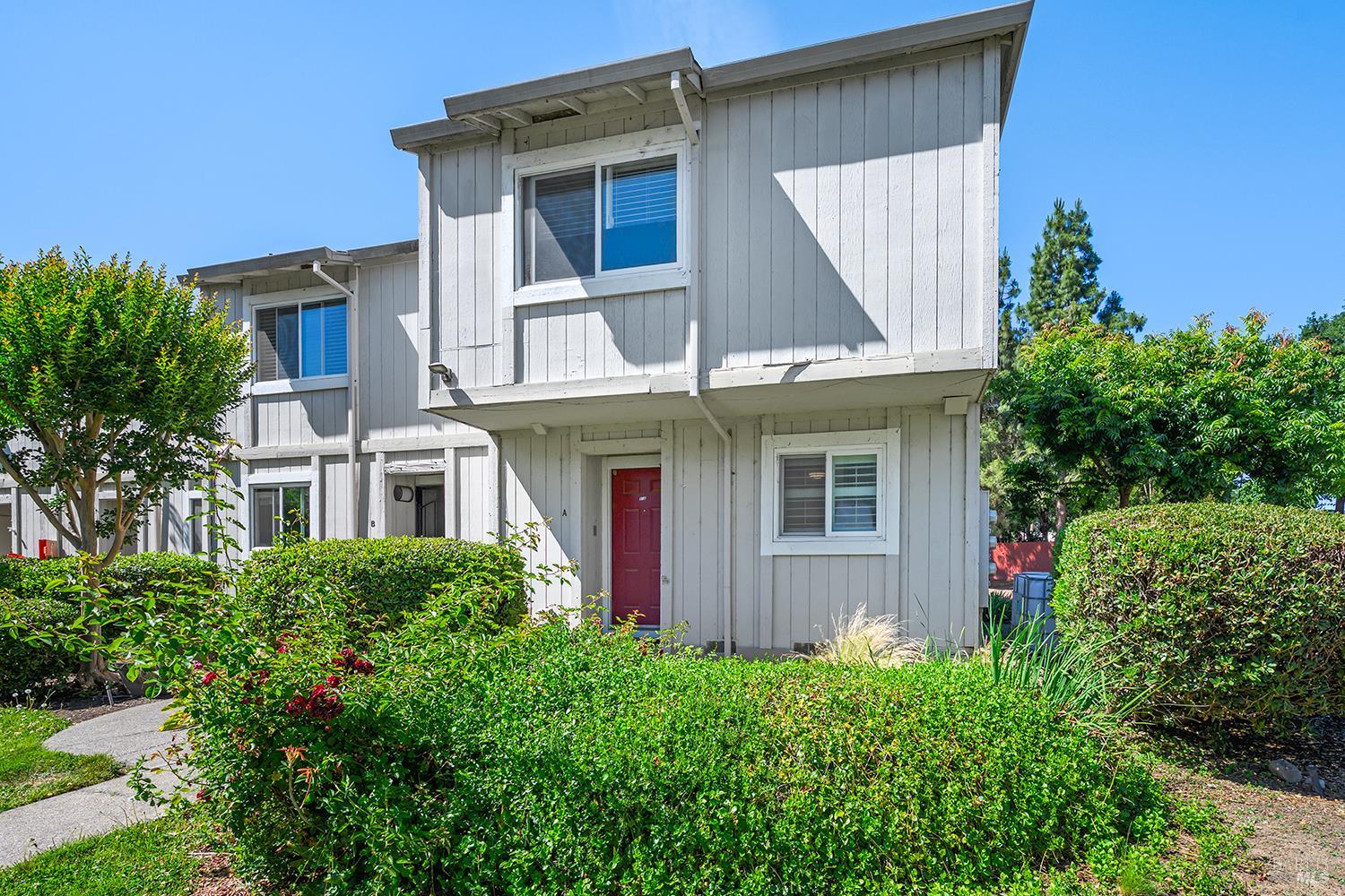 31 Front Street, Unit A Healdsburg, CA 95448 - Photo 1 of 20