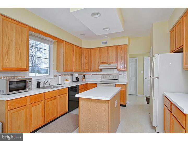 35 Albany Road Marlton, NJ 08053 - Photo 3 of 15 Kitchen