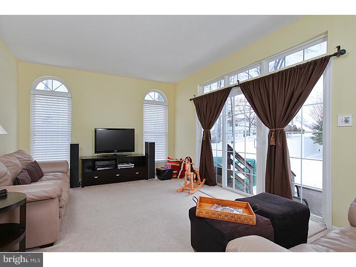35 Albany Road Marlton, NJ 08053 - Photo 4 of 15 Family Room