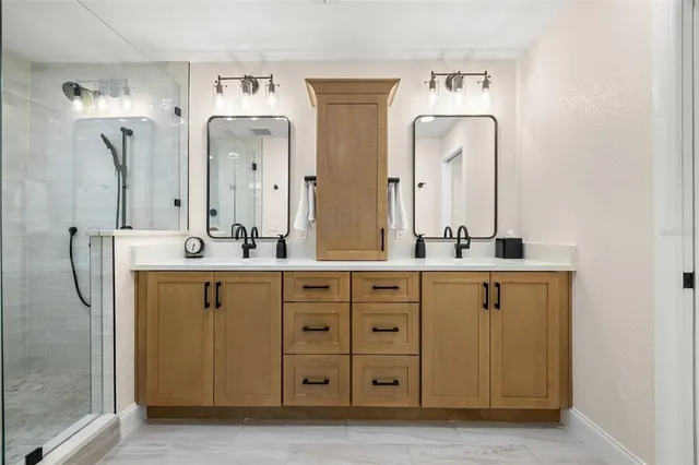 $2,995,000 | 935 Eden Isle Drive Northeast, St. Petersburg, FL 33704