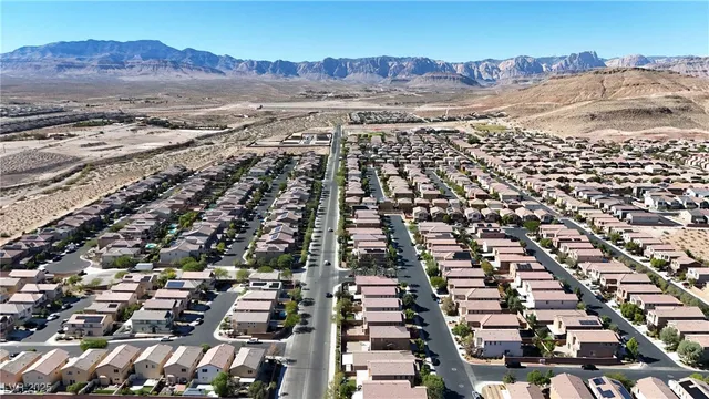 $519,000 | 453 Bright Peridot Avenue, Las Vegas, NV 89178