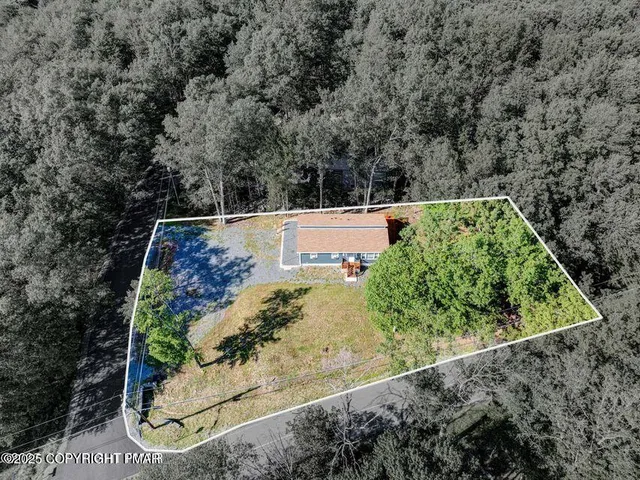 $289,900 | 218 Crescent Way, Albrightsville, PA 18210