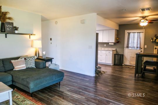 817 Victoria Court Ridgecrest, CA 93555 - Photo 7 of 40