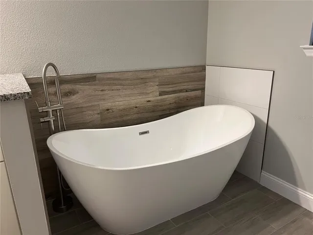 $2,000 | 409 Danube Drive, Kissimmee, FL 34759