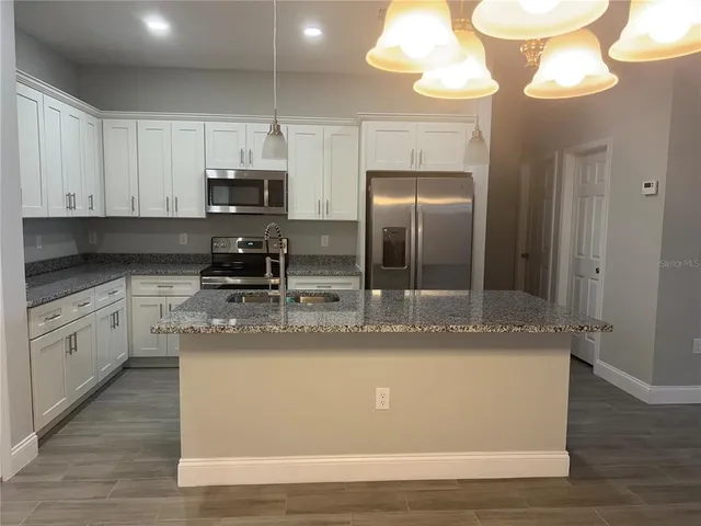 $2,000 | 409 Danube Drive, Kissimmee, FL 34759