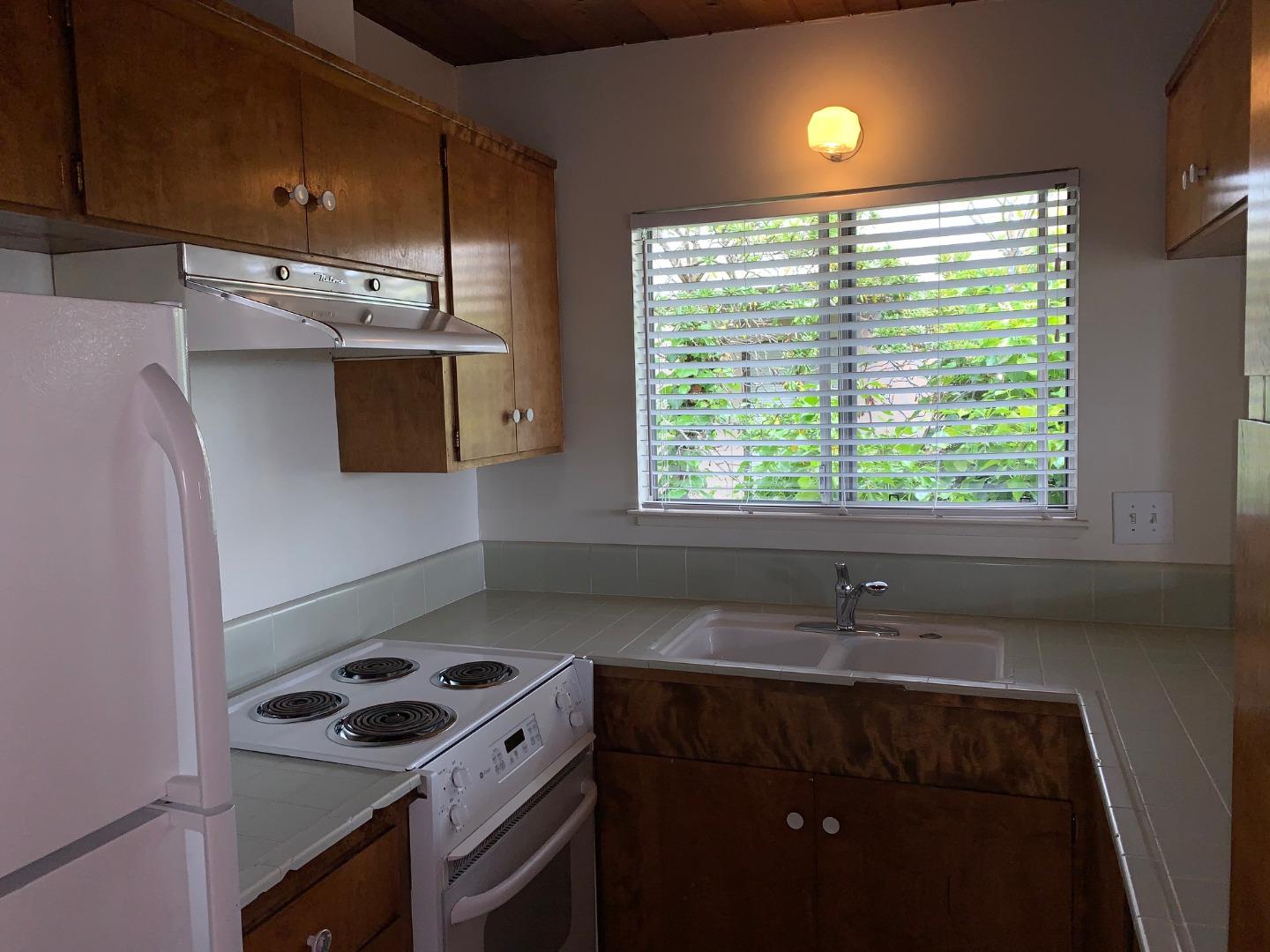 373 Sea Ridge Road, Unit 2 Aptos, CA 95003 - Photo 5 of 7