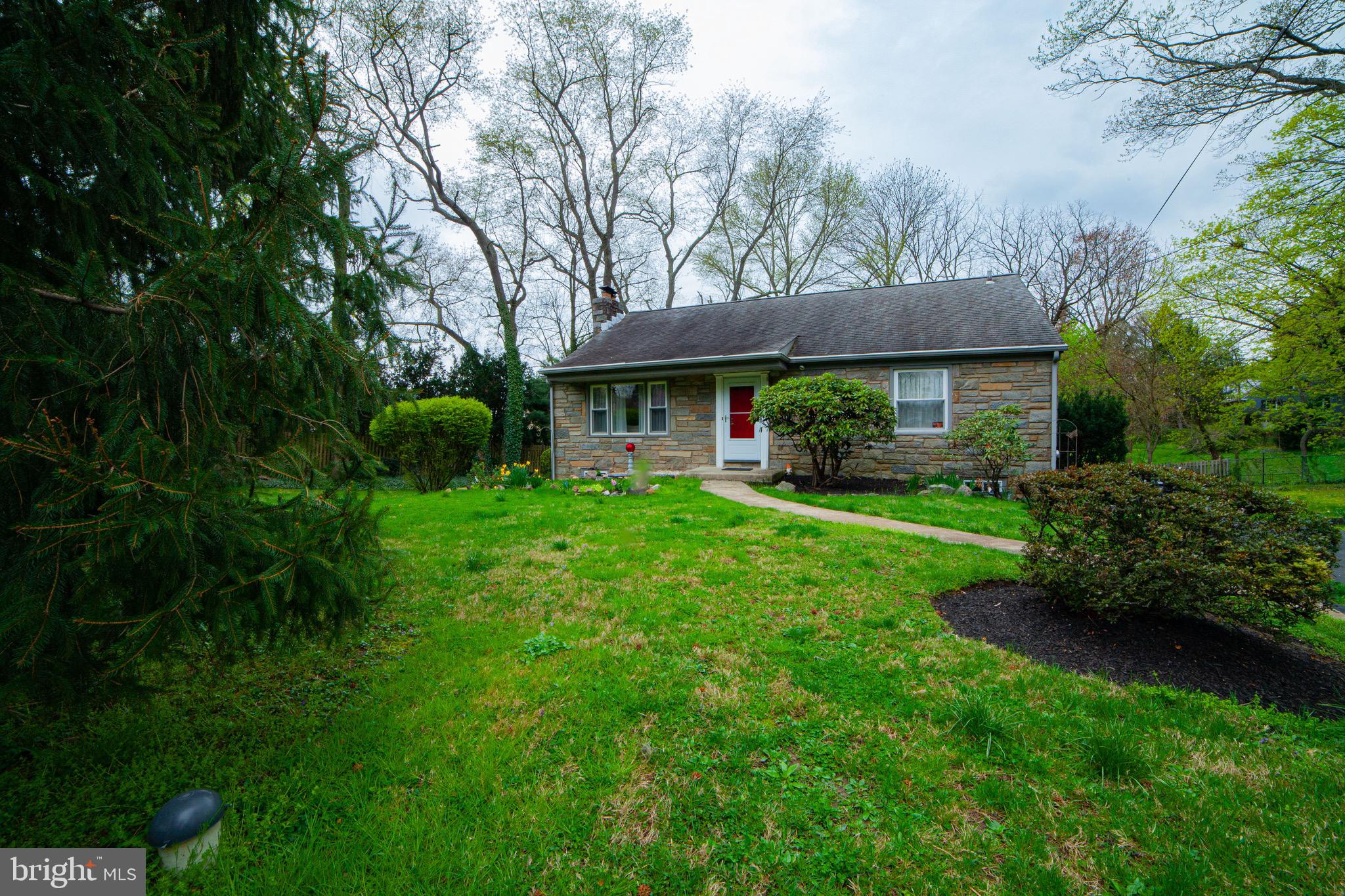 203 South Providence Road Wallingford, PA 19086 - Photo 2 of 33