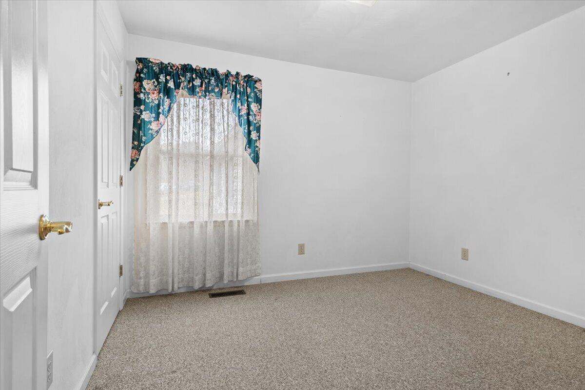 1297 Flowing Spring Road Buchanan, VA 24066 - Photo 19 of 42 23-1297 Flowing Spring Rd 23