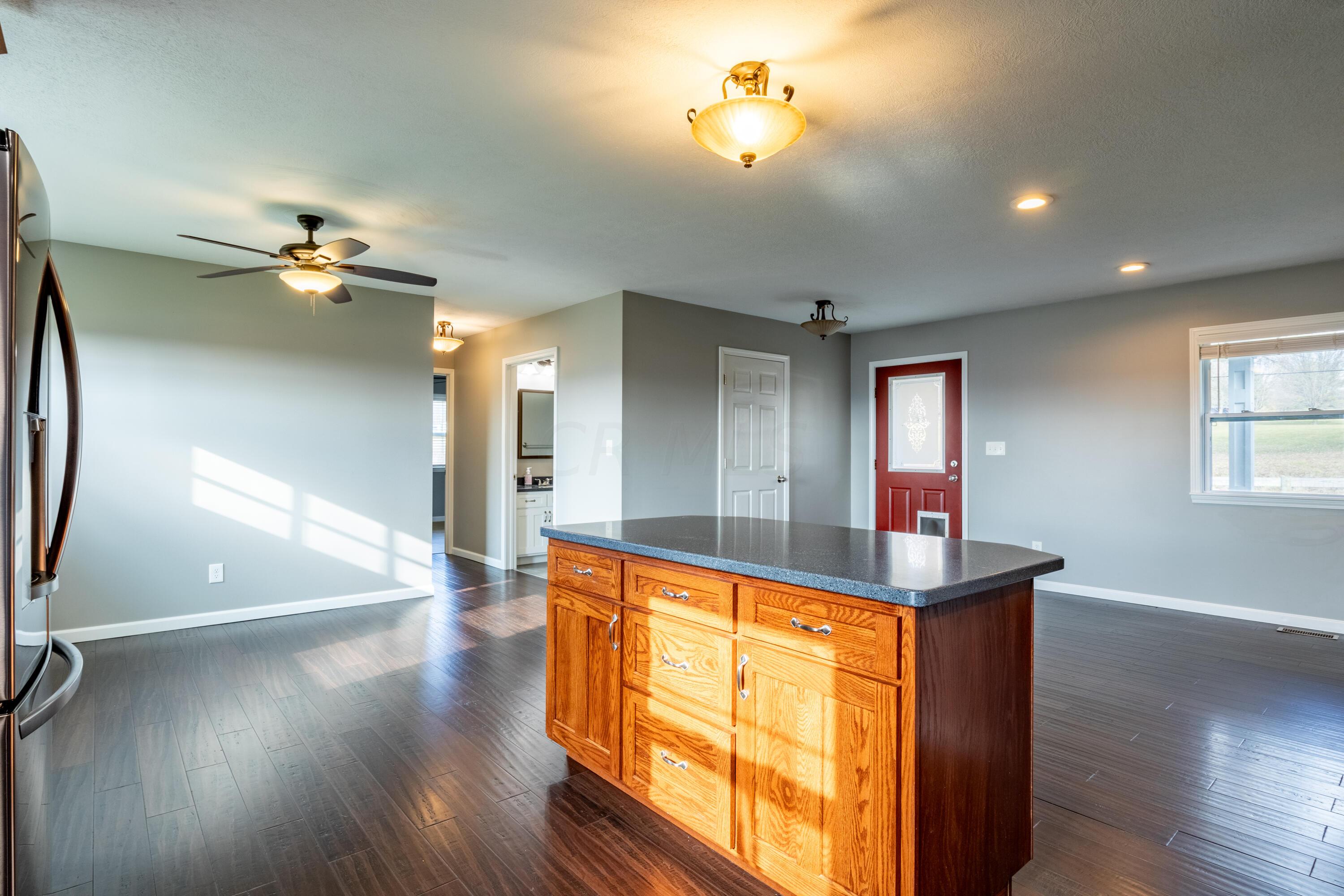 2262 Hoss Road Utica, OH 43080 - Photo 12 of 37 .