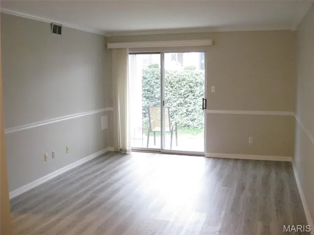 $1,450 | 7507 Triwoods Drive, Unit D, Shrewsbury, MO 63119