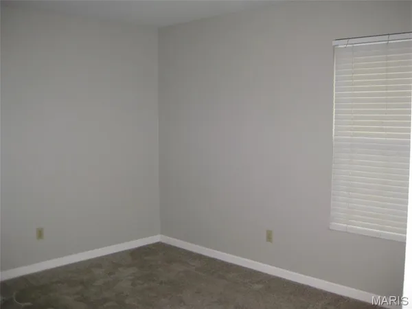 $1,350 | 7507 Triwoods Drive, Unit D, Shrewsbury, MO 63119