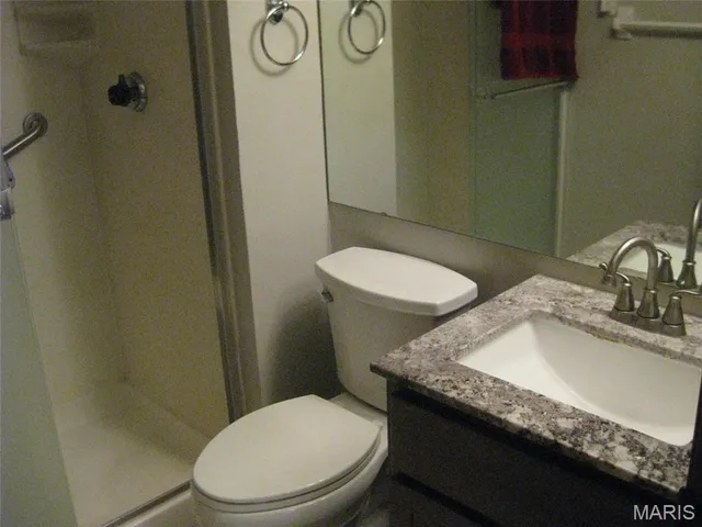 $1,450 | 7507 Triwoods Drive, Unit D, Shrewsbury, MO 63119