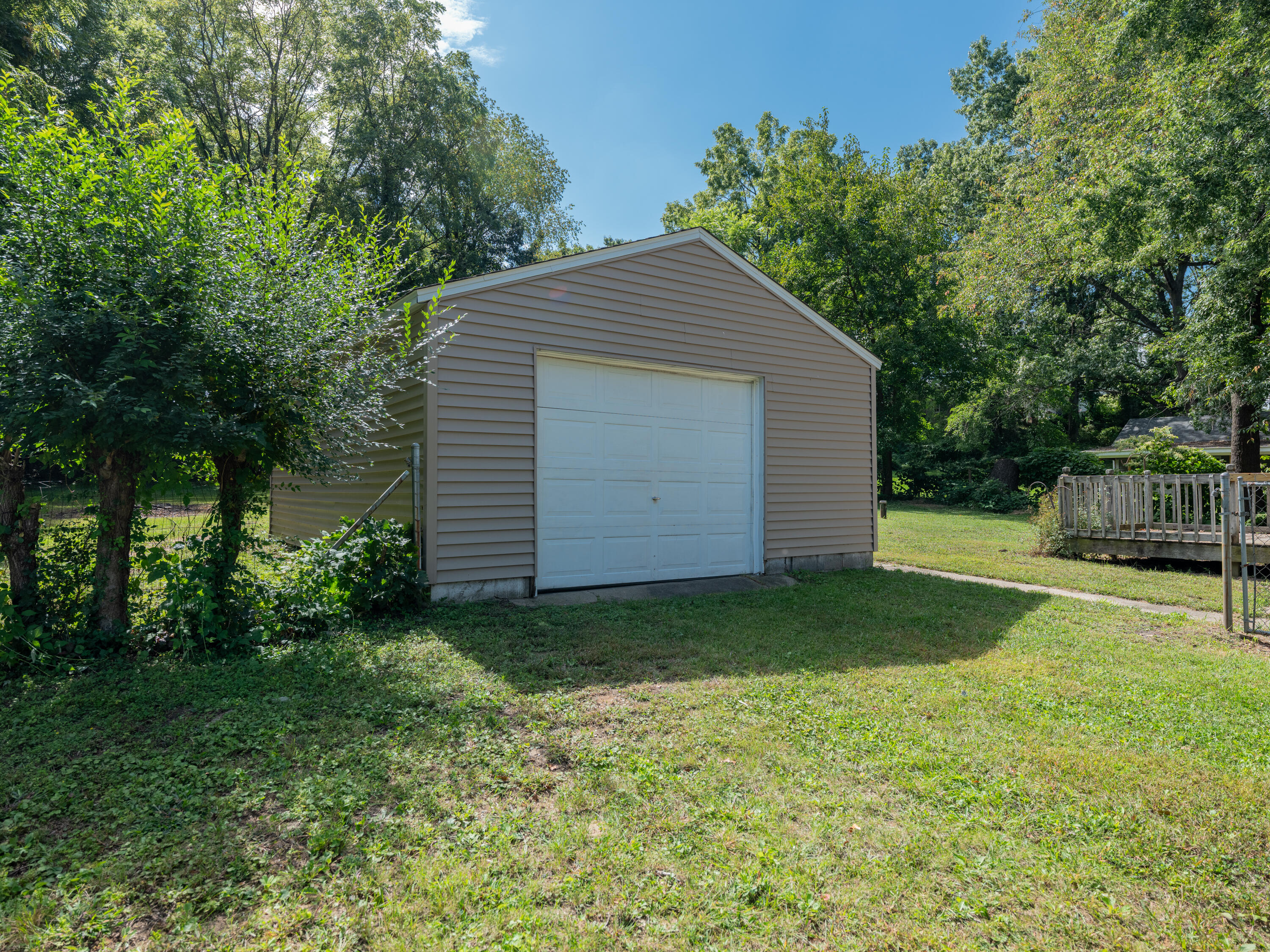 1023 Betterly Road Springfield, MI 49037 - Photo 3 of 21 1023 Betterly Rd-118