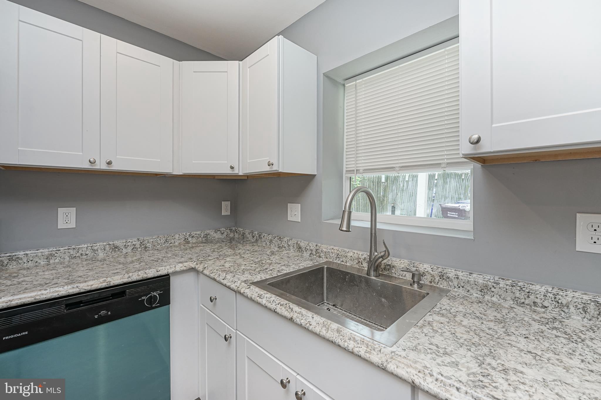 8 Polk Street Riverside, NJ 08075 - Photo 12 of 26