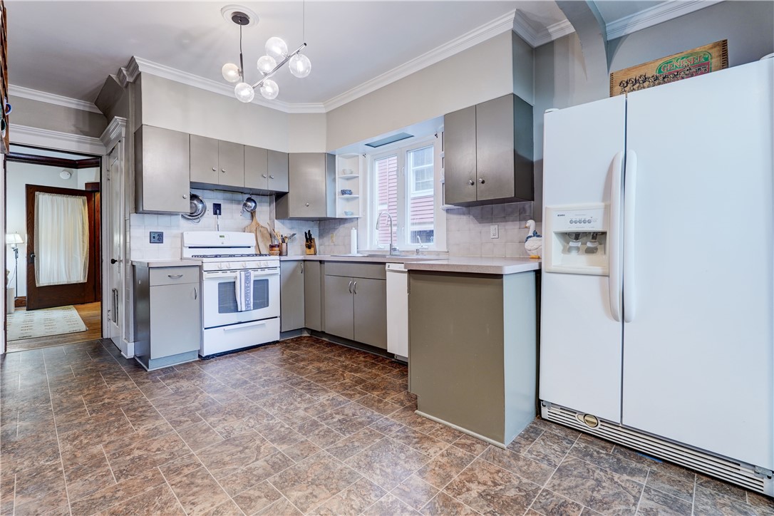 111 Richland Street Rochester, NY 14609 - Photo 16 of 45